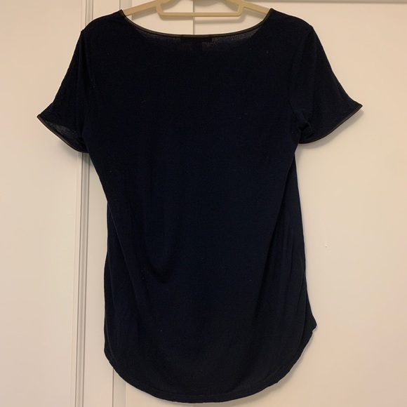 Joe Fresh navy blouse. - Picture 3 of 5